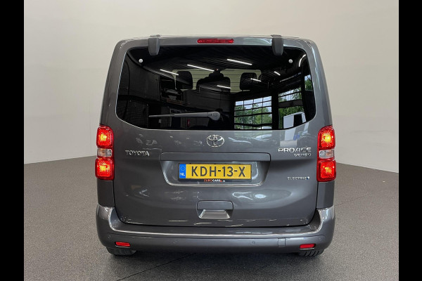 Toyota PROACE Electric Verso Luxury L2 8persoons PERSONENBUS Navigatie Apple Carplay Android Auto Climate Control Lichtmetalen velgen Cruise Control