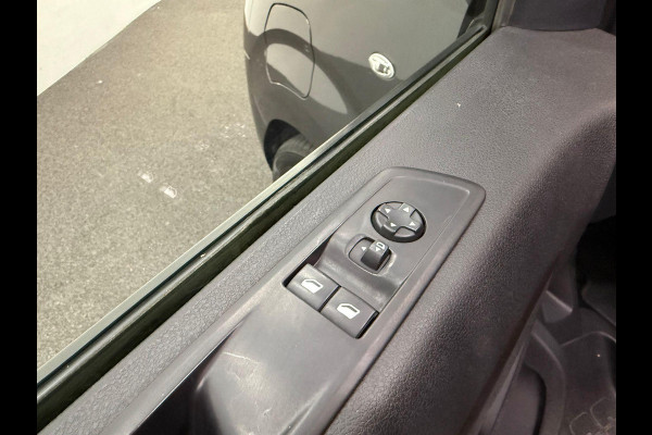 Toyota PROACE Electric Verso Luxury L2 8persoons PERSONENBUS Navigatie Apple Carplay Android Auto Climate Control Lichtmetalen velgen Cruise Control
