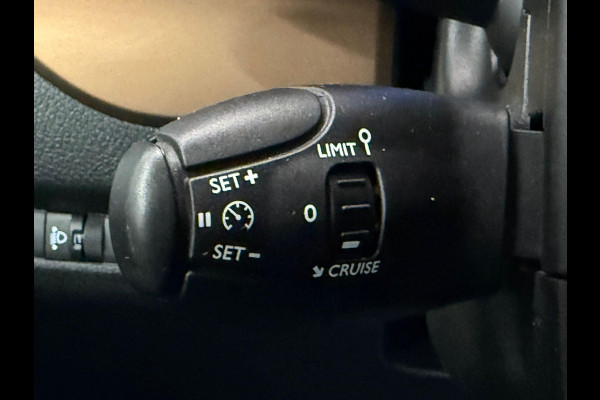 Toyota PROACE Electric Verso Luxury L2 8persoons PERSONENBUS Navigatie Apple Carplay Android Auto Climate Control Lichtmetalen velgen Cruise Control
