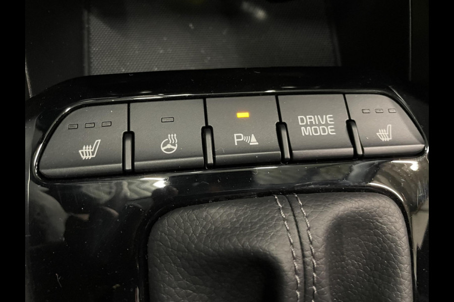 Kia Stonic 1.0 T-GDi MHEV GT-Line Navigatie Apple Carplay/Android Auto Camera Parkeersensoren Cruise Control Stoel- en stuurverwarming Half leder Climate Controln Lichtmetalen velgen