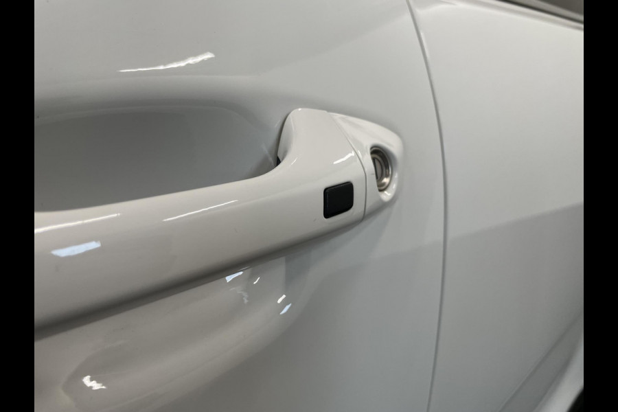 Kia Stonic 1.0 T-GDi MHEV GT-Line Navigatie Apple Carplay/Android Auto Camera Parkeersensoren Cruise Control Stoel- en stuurverwarming Half leder Climate Controln Lichtmetalen velgen