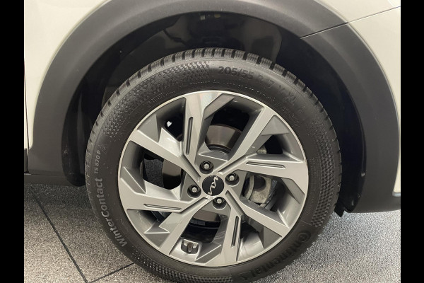 Kia Stonic 1.0 T-GDi MHEV GT-Line Navigatie Apple Carplay/Android Auto Camera Parkeersensoren Cruise Control Stoel- en stuurverwarming Half leder Climate Controln Lichtmetalen velgen