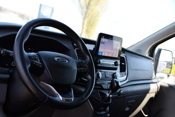 Ford Transit Custom 300 2.0 TDCI L2H1 Limited Camera, Cruise, Carplay, 2 x Schuifdeur, Trekhaak, 130pk, Stoelverwarming, Multimedia, Uniek!