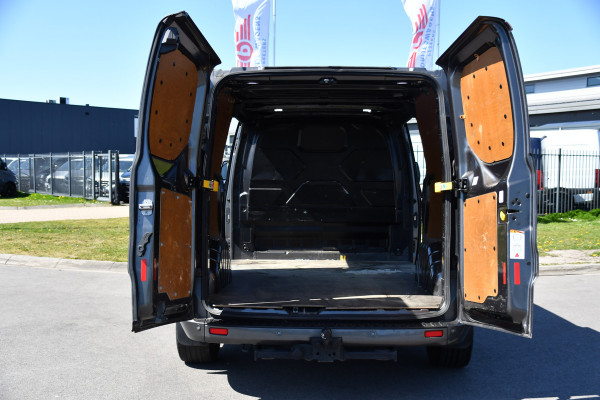 Ford Transit Custom 300 2.0 TDCI L2H1 Limited Camera, Cruise, Carplay, 2 x Schuifdeur, Trekhaak, 130pk, Stoelverwarming, Multimedia, Uniek!