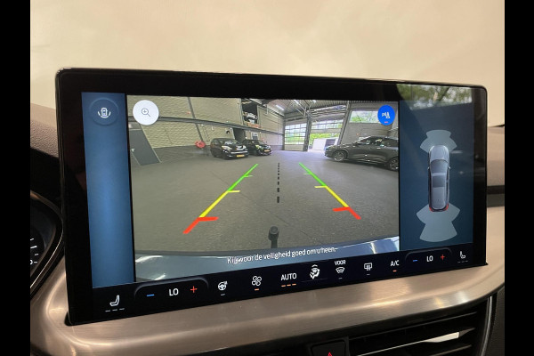 Ford FOCUS Wagon 1.0 EcoBoost 155pk Aut. Hybrid Titanium X Airco ECC Trekhaak Navi Carplay PDC VA+Camera Full LED Comfortstoelen Stoel/stuurwielverwarming