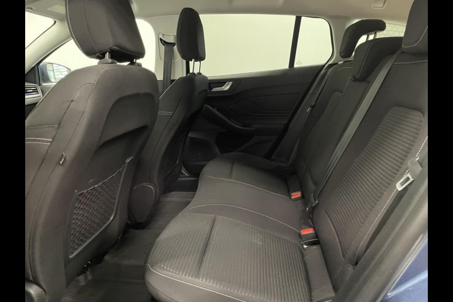 Ford FOCUS Wagon 1.0 EcoBoost 155pk Aut. Hybrid Titanium X Airco ECC Trekhaak Navi Carplay PDC VA+Camera Full LED Comfortstoelen Stoel/stuurwielverwarming