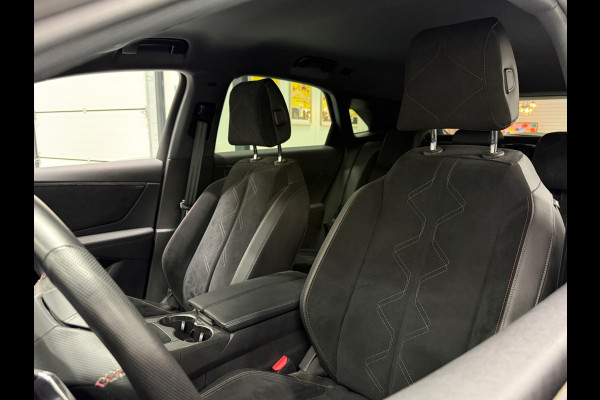 DS 7 7 E-Tense 300 Performance Line+ Bj. 2024 SOH 100% | 19.000km | Massage | Trekhaak