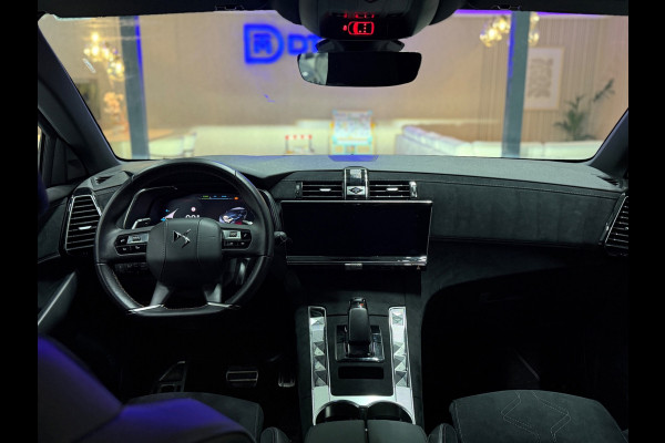 DS 7 7 E-Tense 300 Performance Line+ Bj. 2024 SOH 100% | 19.000km | Massage | Trekhaak
