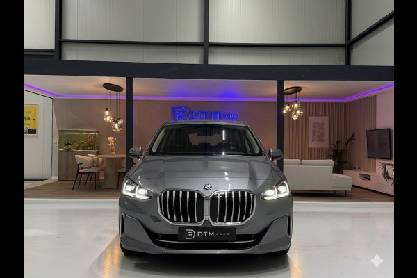 BMW 2 Serie Active Tourer 225e xDrive 245pk | Plug-in 4x4 | 360° | Trekhaak | Leder
