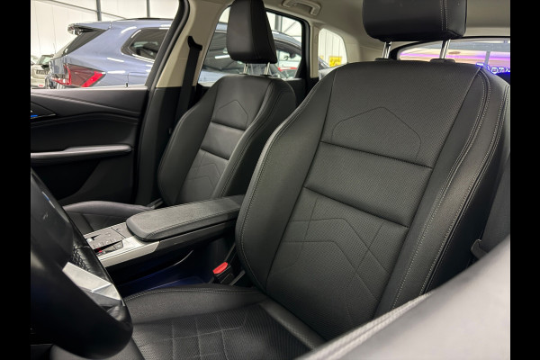 BMW 2 Serie Active Tourer 225e xDrive 245pk | Plug-in 4x4 | 360° | Trekhaak | Leder