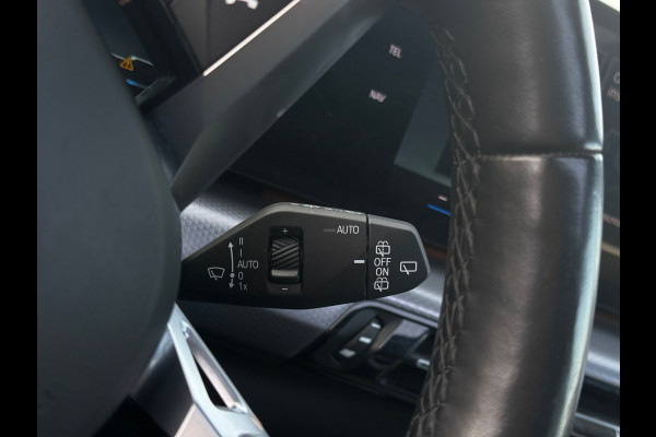BMW 2 Serie Active Tourer 225e xDrive 245pk | Plug-in 4x4 | 360° | Trekhaak | Leder