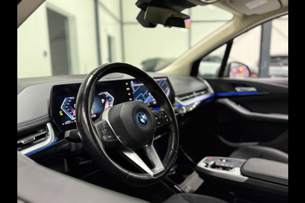 BMW 2 Serie Active Tourer 225e xDrive 245pk | Plug-in 4x4 | 360° | Trekhaak | Leder