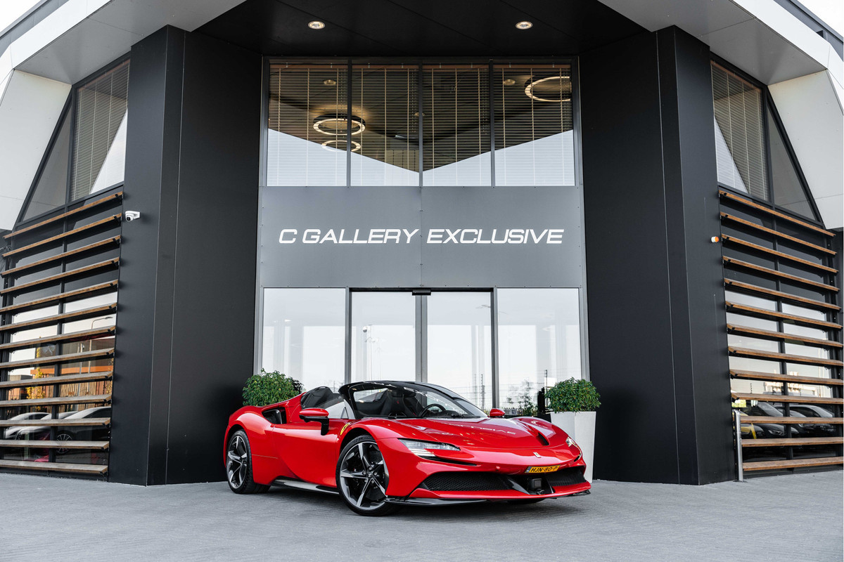 Ferrari SF90 Spider 4.0 V8 - Origineel NL | Rosso Corsa | Lift | JBL