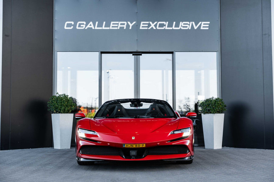 Ferrari SF90 Spider 4.0 V8 - Origineel NL | Rosso Corsa | Lift | JBL