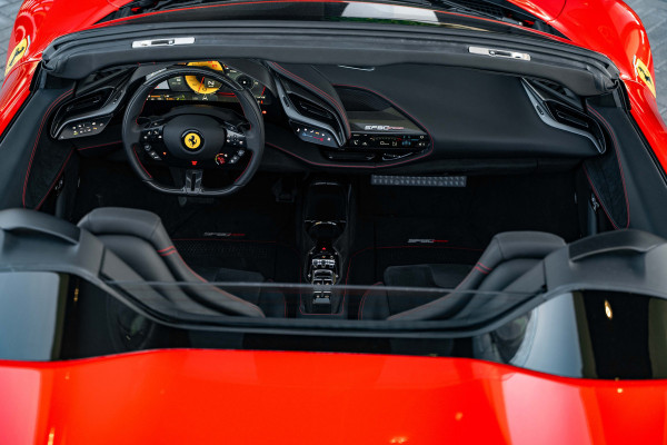 Ferrari SF90 Spider 4.0 V8 - Origineel NL | Rosso Corsa | Lift | JBL