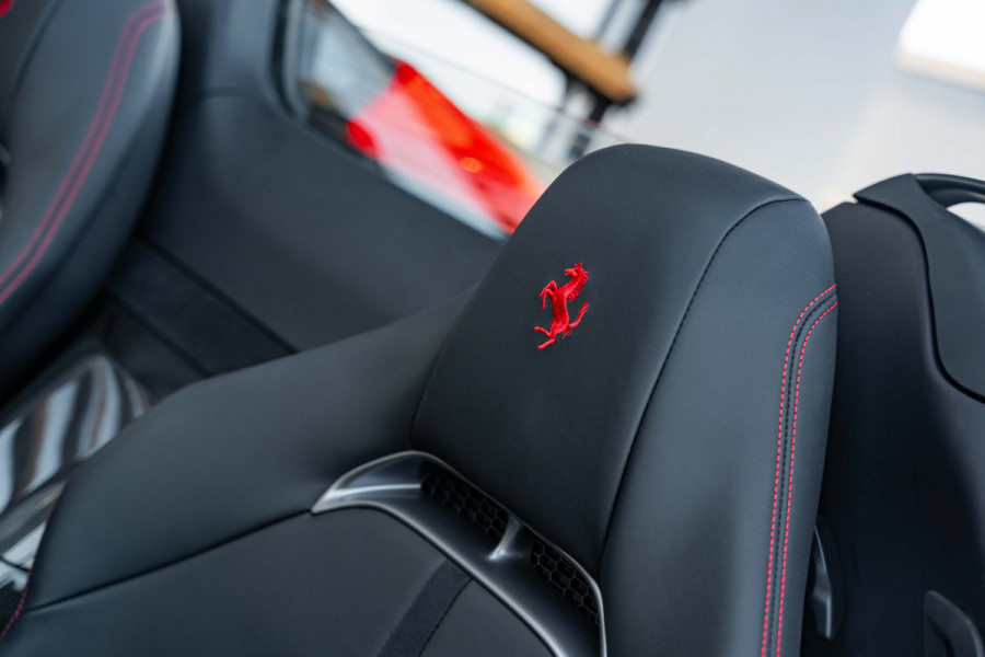 Ferrari SF90 Spider 4.0 V8 - Origineel NL | Rosso Corsa | Lift | JBL