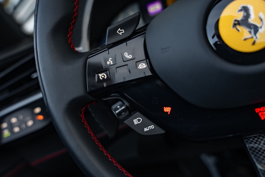 Ferrari SF90 Spider 4.0 V8 - Origineel NL | Rosso Corsa | Lift | JBL