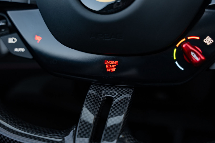 Ferrari SF90 Spider 4.0 V8 - Origineel NL | Rosso Corsa | Lift | JBL