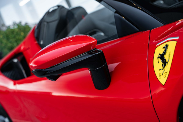 Ferrari SF90 Spider 4.0 V8 - Origineel NL | Rosso Corsa | Lift | JBL