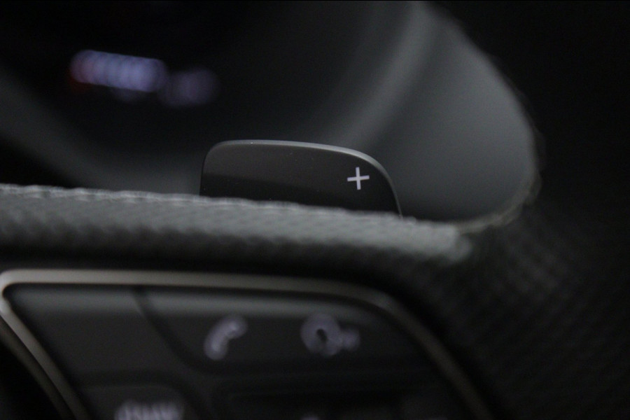 Audi Q2 35 TFSI S Edition 3x S-Line PANO/CARPLAY/KEYLESS/SFEER/VOL