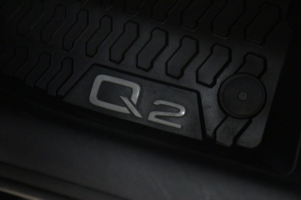 Audi Q2 35 TFSI S Edition 3x S-Line PANO/CARPLAY/KEYLESS/SFEER/VOL
