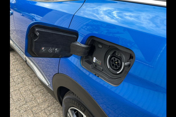 Peugeot 3008 1.6 HYbrid 225 GT Pack Business | Navigatie |Camera | Cruise | Clima | Trekhaak | 18".