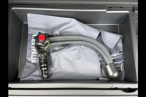 Peugeot 3008 1.6 HYbrid 225 GT Pack Business | Navigatie |Camera | Cruise | Clima | Trekhaak | 18".