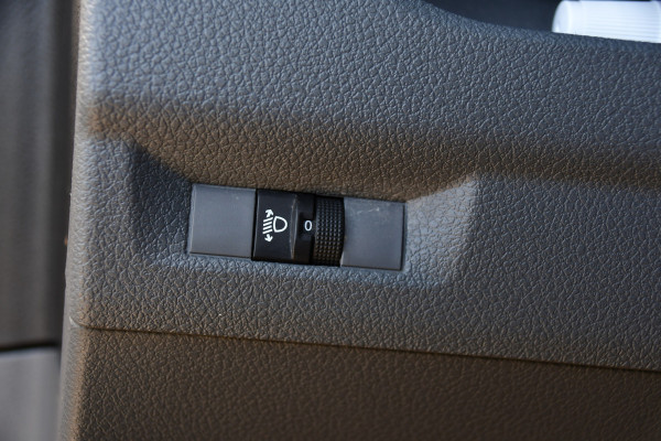 Citroën Jumpy 2.0 BlueHDI 120 L3 PB Edition Cruise, Carplay, Sensoren, 120pk, Automaat, Multimedia, Trekhaak, 6 zits, Uniek!