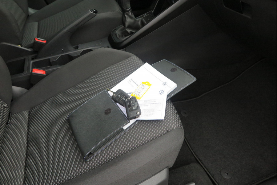 Volkswagen Polo 1.0 TSI 95pk Airco , App connect, Navi via app, Smartphone integratie, DAB+ radio, Stuurwiel multifunctioneel, etc.