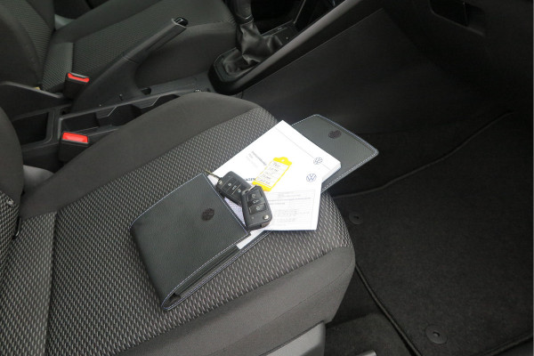 Volkswagen Polo 1.0 TSI 95pk Airco , App connect, Navi via app, Smartphone integratie, DAB+ radio, Stuurwiel multifunctioneel, etc.