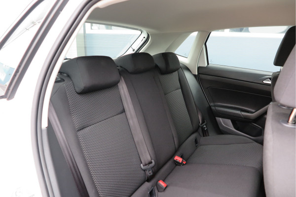 Volkswagen Polo 1.0 TSI 95pk Airco , App connect, Navi via app, Smartphone integratie, DAB+ radio, Stuurwiel multifunctioneel, etc.
