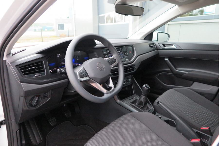 Volkswagen Polo 1.0 TSI 95pk Airco , App connect, Navi via app, Smartphone integratie, DAB+ radio, Stuurwiel multifunctioneel, etc.