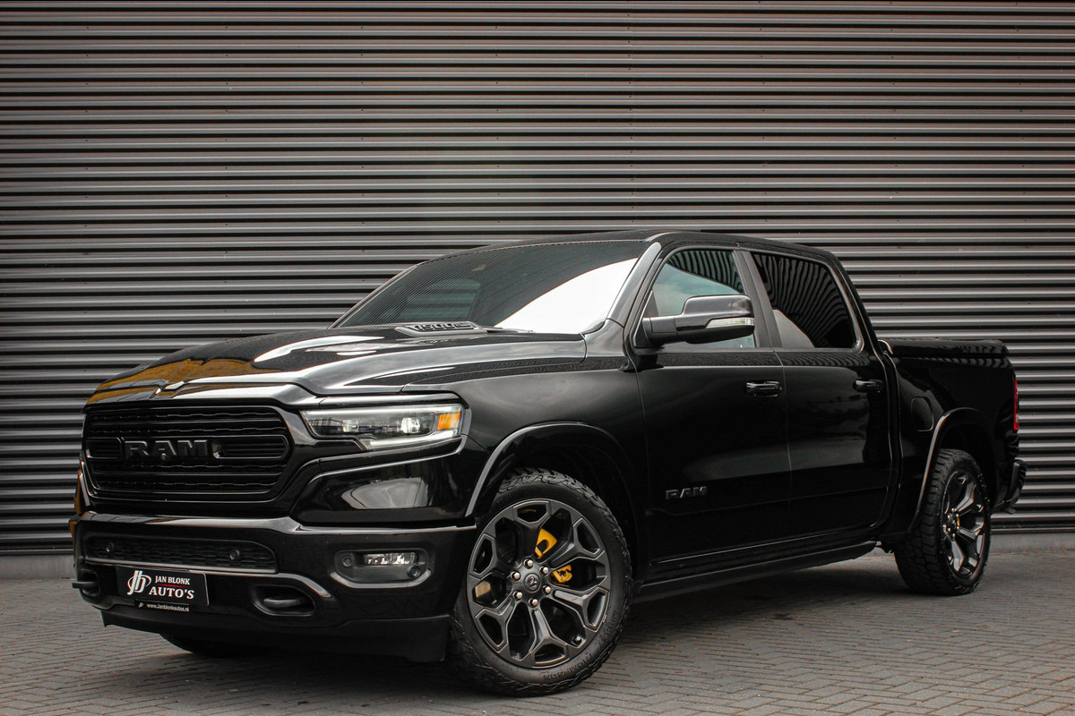 Dodge Ram 1500 5.7 V8 4x4 CREW CAB LIMITED 2020 100DKM / PANO-DAK / COMPLETE HISTORY / FULL OPTIONS / LUCHTVERING / GROOT NAVI