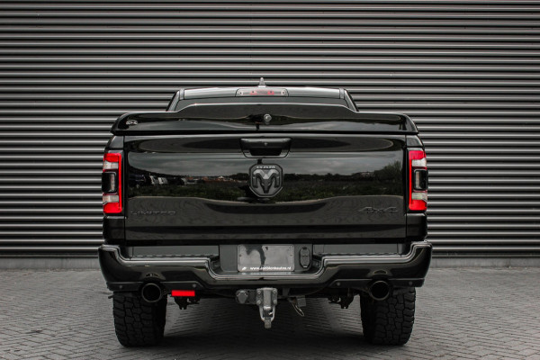 Dodge Ram 1500 5.7 V8 4x4 CREW CAB LIMITED 2020 100DKM / PANO-DAK / COMPLETE HISTORY / FULL OPTIONS / LUCHTVERING / GROOT NAVI