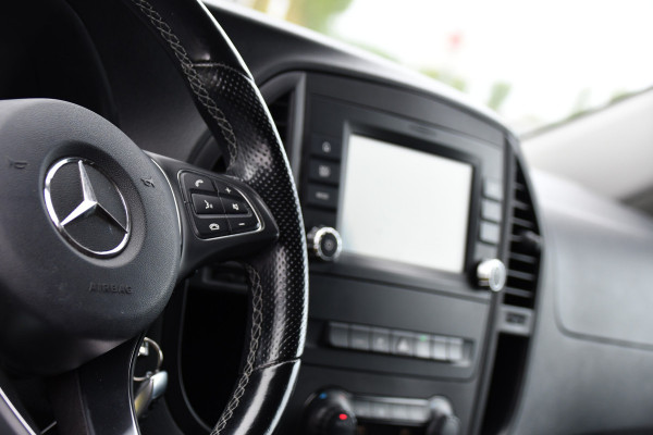 Mercedes-Benz Vito 116 CDI L2 PB Edition Camera, Cruise, Carplay, LED, 164pk, Automaat, Multimedia, Clima, Stoelverwarming, Uniek!