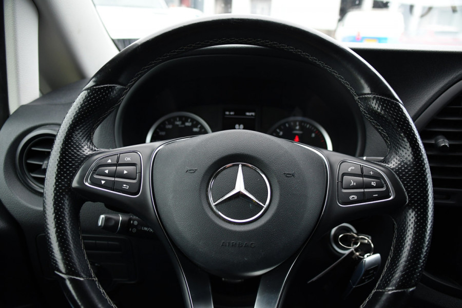 Mercedes-Benz Vito 116 CDI L2 PB Edition Camera, Cruise, Carplay, LED, 164pk, Automaat, Multimedia, Clima, Stoelverwarming, Uniek!