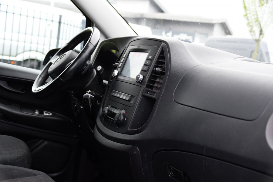 Mercedes-Benz Vito 116 CDI L2 PB Edition Camera, Cruise, Carplay, LED, 164pk, Automaat, Multimedia, Clima, Stoelverwarming, Uniek!