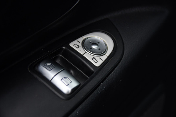 Mercedes-Benz Vito 116 CDI L2 PB Edition Camera, Cruise, Carplay, LED, 164pk, Automaat, Multimedia, Clima, Stoelverwarming, Uniek!