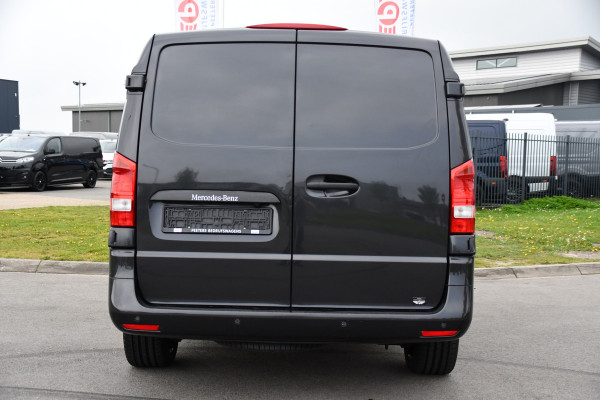Mercedes-Benz Vito 116 CDI L2 PB Edition Camera, Cruise, Carplay, LED, 164pk, Automaat, Multimedia, Clima, Stoelverwarming, Uniek!
