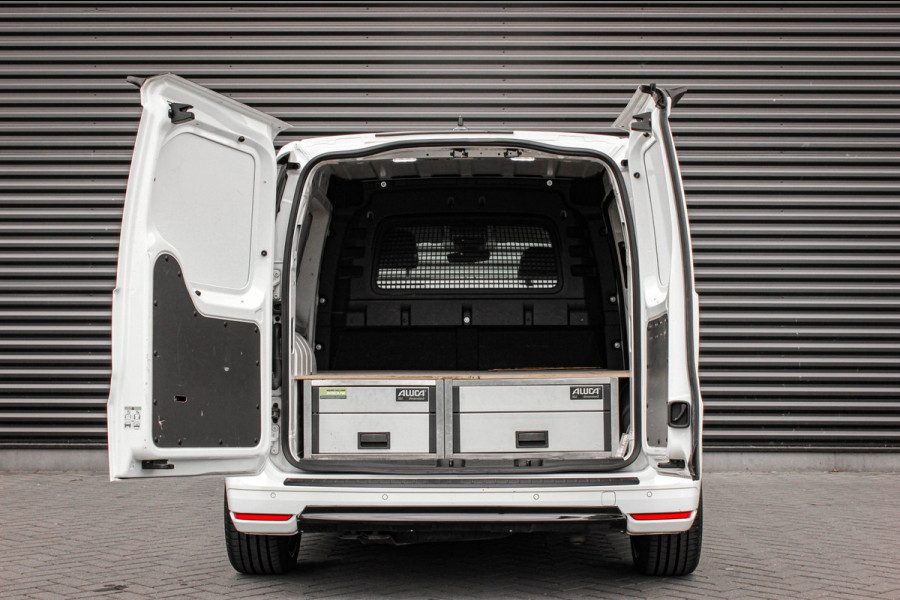 Volkswagen Caddy Cargo 2.0 TDI 199PK JB- EDITION / MAXTRON / SIDE- BARS / VERLAGING / ELEK- PAKKET / PDC / CAMERA / BLACK OPS