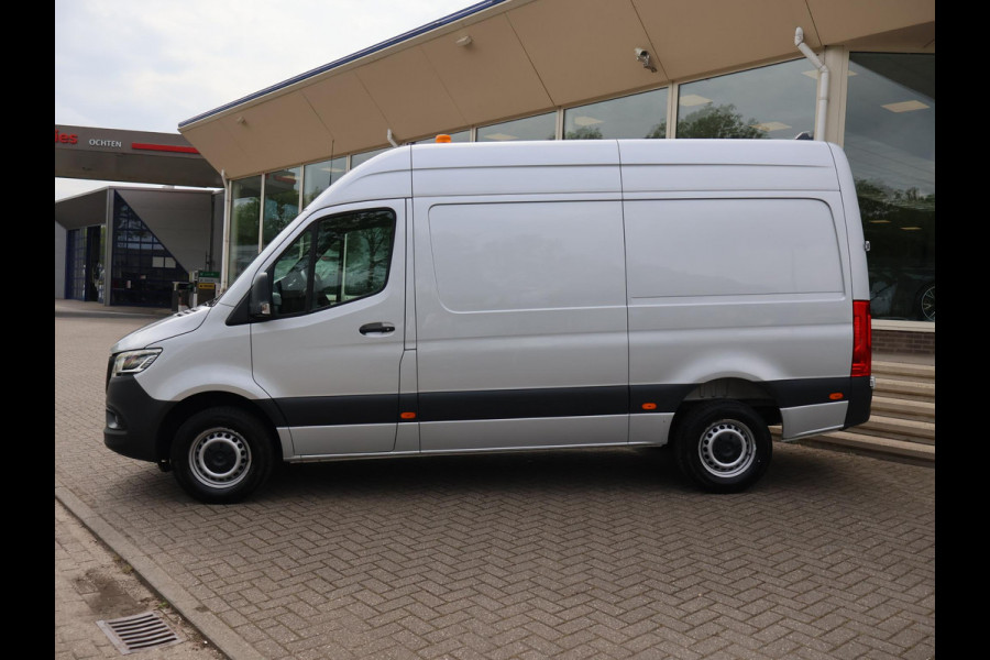 Mercedes-Benz Sprinter 316 2.2 CDI 163 PK AUT. L2H2 + WERKPL. INRICHTING | TREKHAAK 3500 KG! | STANDKACKEL | CARPLAY | CAMERA | STOELVERW. | LED