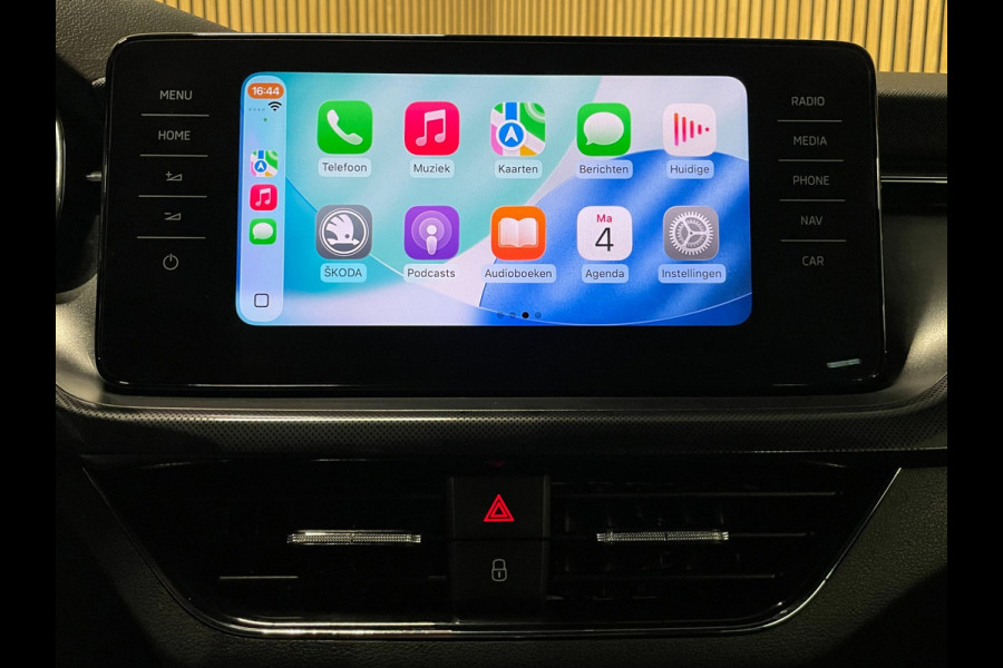 Škoda Kamiq 1.0 TSI Active|TREKHAAK|ACC|ANDROID AUTO|APPLE CARPLAY|CLIMATE CONTROL|DIGITAL COCKPIT|STOELVERWARMING|PDC V+A|LMV|