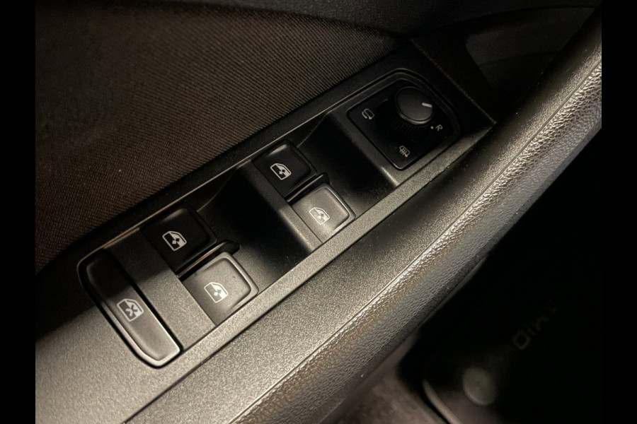 Škoda Kamiq 1.0 TSI Active|TREKHAAK|ACC|ANDROID AUTO|APPLE CARPLAY|CLIMATE CONTROL|DIGITAL COCKPIT|STOELVERWARMING|PDC V+A|LMV|