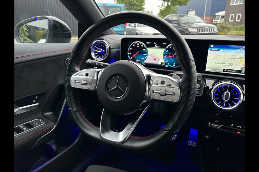 Mercedes-Benz CLA-Klasse Shooting Brake 180 AMG line carplay, burmester,camera