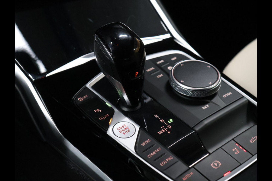 BMW 4 Serie Cabrio 420i High Executive [NEKVERWARMING, CAMERA, APPLE CARPLAY, ANDROID AUTO, MEMORY SEATS, VOL LEDER, M VELG, SPORTSTOELEN, NIEUWSTAAT]