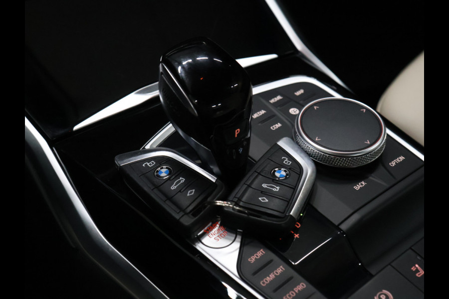 BMW 4 Serie Cabrio 420i High Executive [NEKVERWARMING, CAMERA, APPLE CARPLAY, ANDROID AUTO, MEMORY SEATS, VOL LEDER, M VELG, SPORTSTOELEN, NIEUWSTAAT]