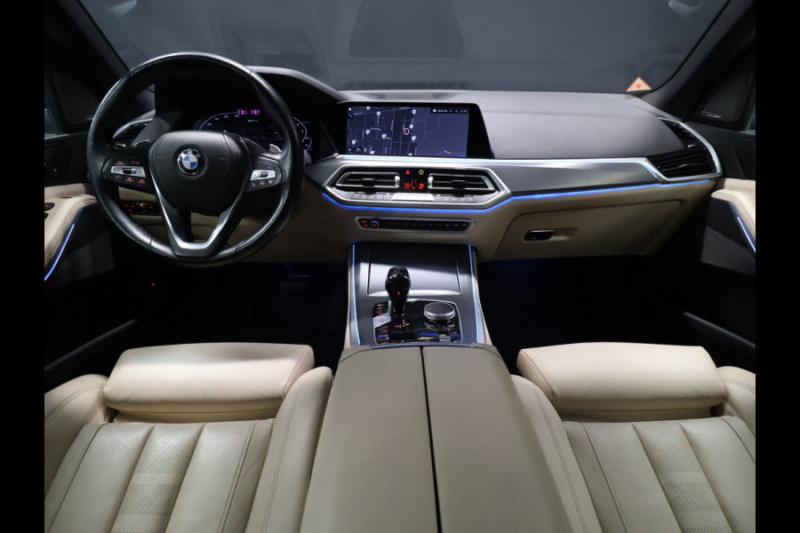 BMW X5 xDrive45e High Executive [SCHUIFDAK, HARMAN KARDON, 360° CAMERA, APPLE CARPLAY, TREKHAAK, LUCHTVERING, ANDROID AUTO, MEMORY SEATS, SFEERVERLICHTING, NIEUWSTAAT]