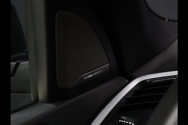 BMW X5 xDrive45e High Executive [SCHUIFDAK, HARMAN KARDON, 360° CAMERA, APPLE CARPLAY, TREKHAAK, LUCHTVERING, ANDROID AUTO, MEMORY SEATS, SFEERVERLICHTING, NIEUWSTAAT]