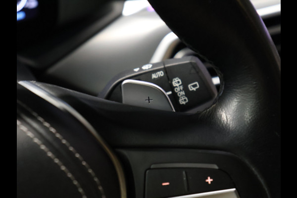 BMW X5 xDrive45e High Executive [SCHUIFDAK, HARMAN KARDON, 360° CAMERA, APPLE CARPLAY, TREKHAAK, LUCHTVERING, ANDROID AUTO, MEMORY SEATS, SFEERVERLICHTING, NIEUWSTAAT]