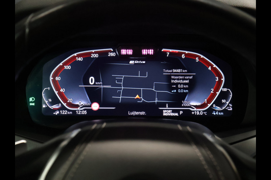 BMW X5 xDrive45e High Executive [SCHUIFDAK, HARMAN KARDON, 360° CAMERA, APPLE CARPLAY, TREKHAAK, LUCHTVERING, ANDROID AUTO, MEMORY SEATS, SFEERVERLICHTING, NIEUWSTAAT]